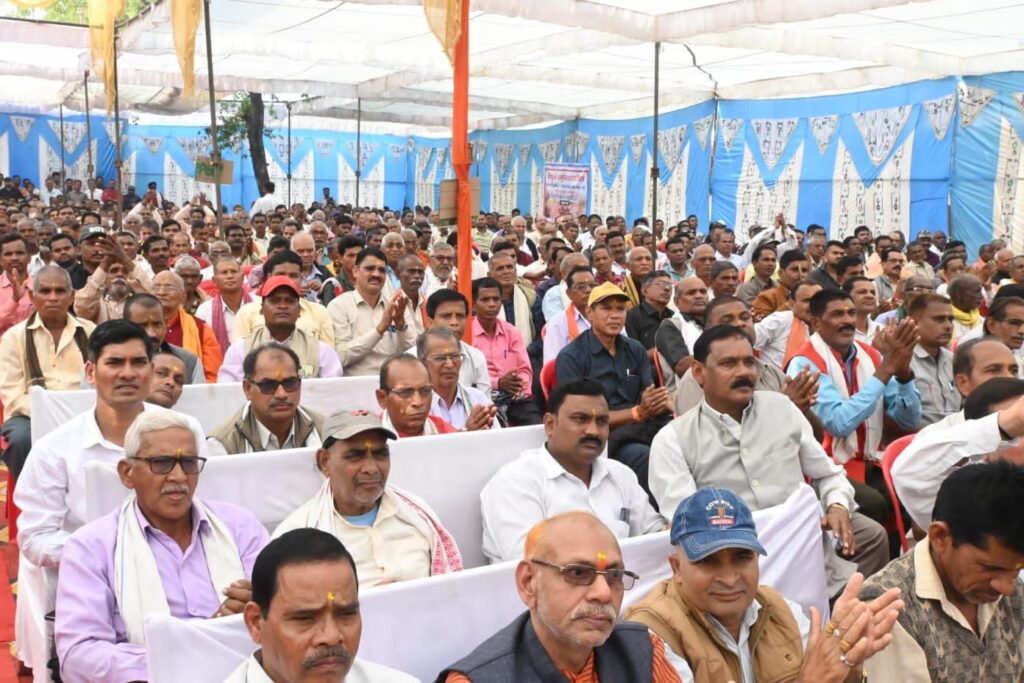 समाजिक बुराइयों को दूर करना एवं ईमानदारी और मेहनत को भी बरकरार रखना हम सब की जिम्मेदारी -उपमुख्यमंत्री अरुण साव 5 img 20241208 wa00545763681288556265388