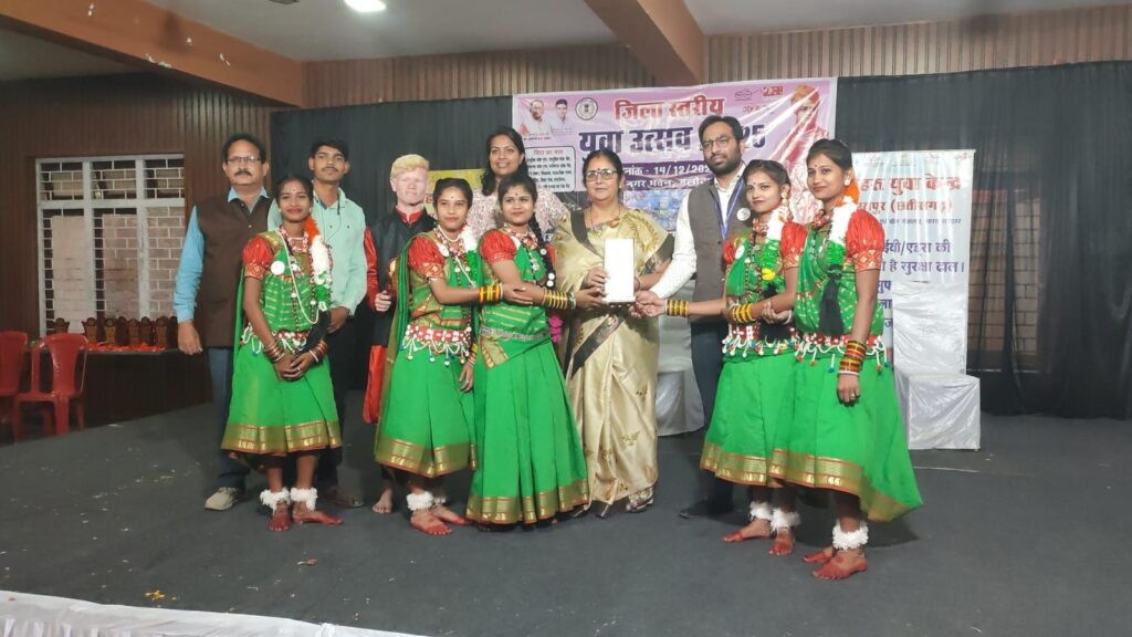 जिला स्तरीय युवा उत्सव में 500 युवाओं ने किया प्रतिभा प्रदर्शन 1 img 20241215 wa00202834337540445207088
