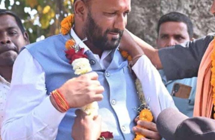 जिला पंचायत क्षेत्र क्र. 10 से पवन साहू विजय हुए। 1 img 20250225 wa0035 720x4701094911308907776264 1
