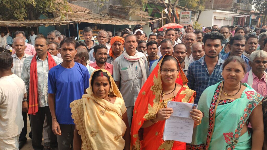 सुकली ग्राम पंचायत चुनाव: मीना खांडेकर ने सरपंच पद के लिए किया नामांकन दाखिल 1 img 20250131 1212528173662979380608960