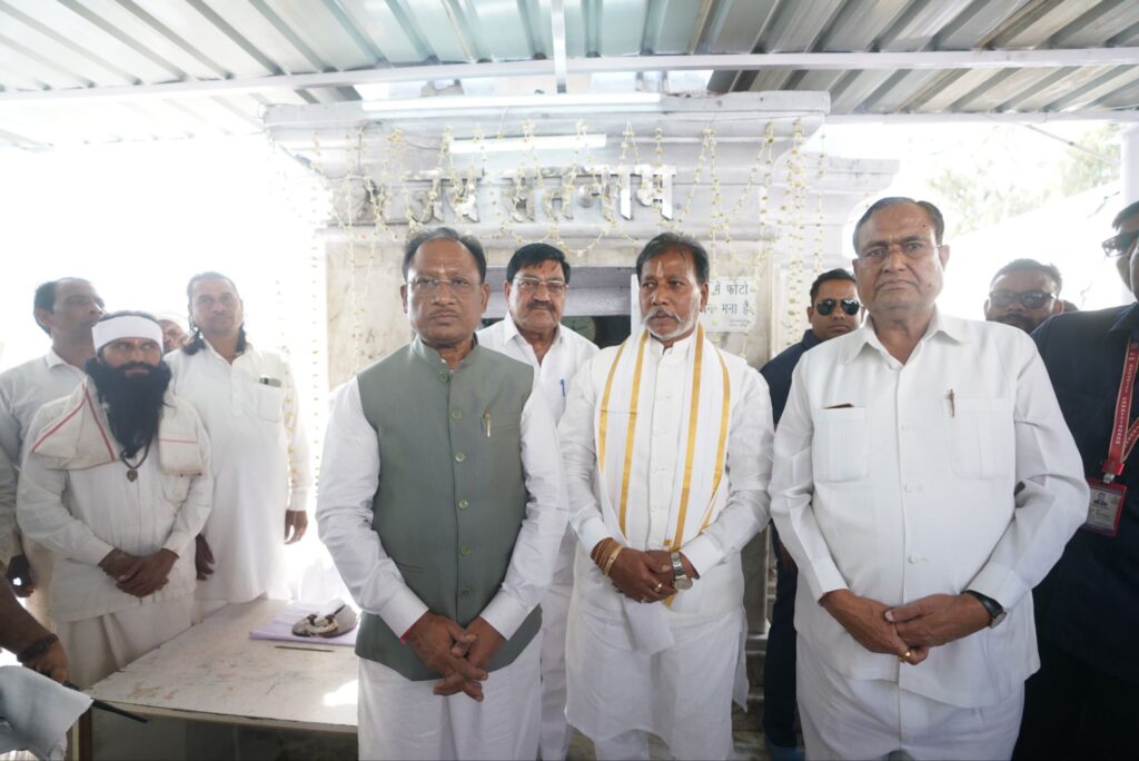 मुख्यमंत्री श्री विष्णु देव साय गिरौदपुरी मेला में हुए शामिल 2 img 20250304 wa02943855583558625964031