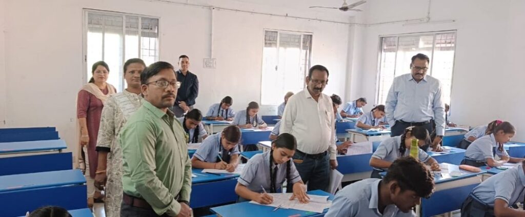 बलौदाबाजार जिला में 12 वीं का परीक्षा की शुरुवात हिंदी का परीक्षा शांतिपूर्ण सम्पन्न 2 screenshot 2025 03 01 17 47 19 33 6012fa4d4ddec268fc5c7112cbb265e77083720417268568132