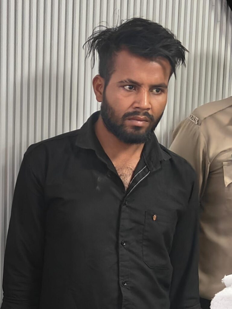 ग्राम डोंगरीडीह में घटित हत्याकांड का 48 घंटे में पर्दाफाश। 3 img 20250403 wa03215411709459604719473
