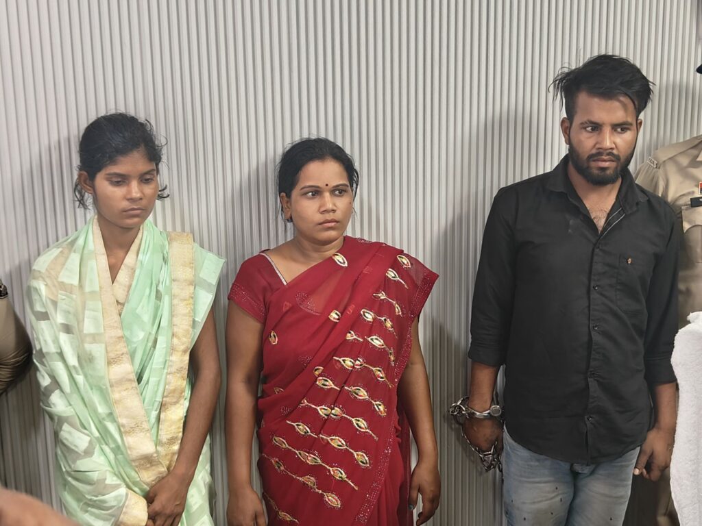 ग्राम डोंगरीडीह में घटित हत्याकांड का 48 घंटे में पर्दाफाश। 2 img 20250403 wa03258428159425725704032