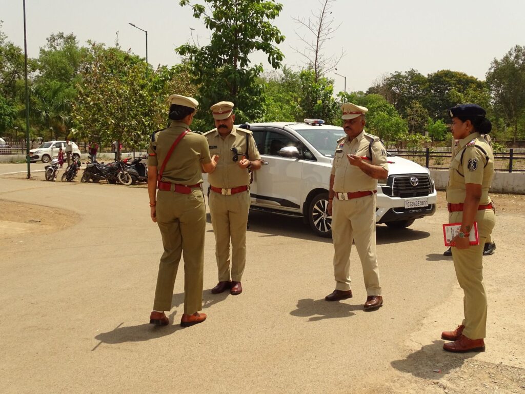 भावना गुप्ता (भापुसे) ने किया पुलिस अधीक्षक जिला बलौदाबाजार-भाटापारा का पदभार ग्रहण। <br> 4 img 20250422 wa03503481791932327831071